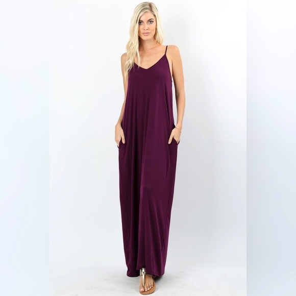 V-Neck Cami Maxi with Pockets - Picture 2 of 3